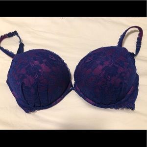 💜💙 Victoria’s Secret blue and purple lace bra 💜